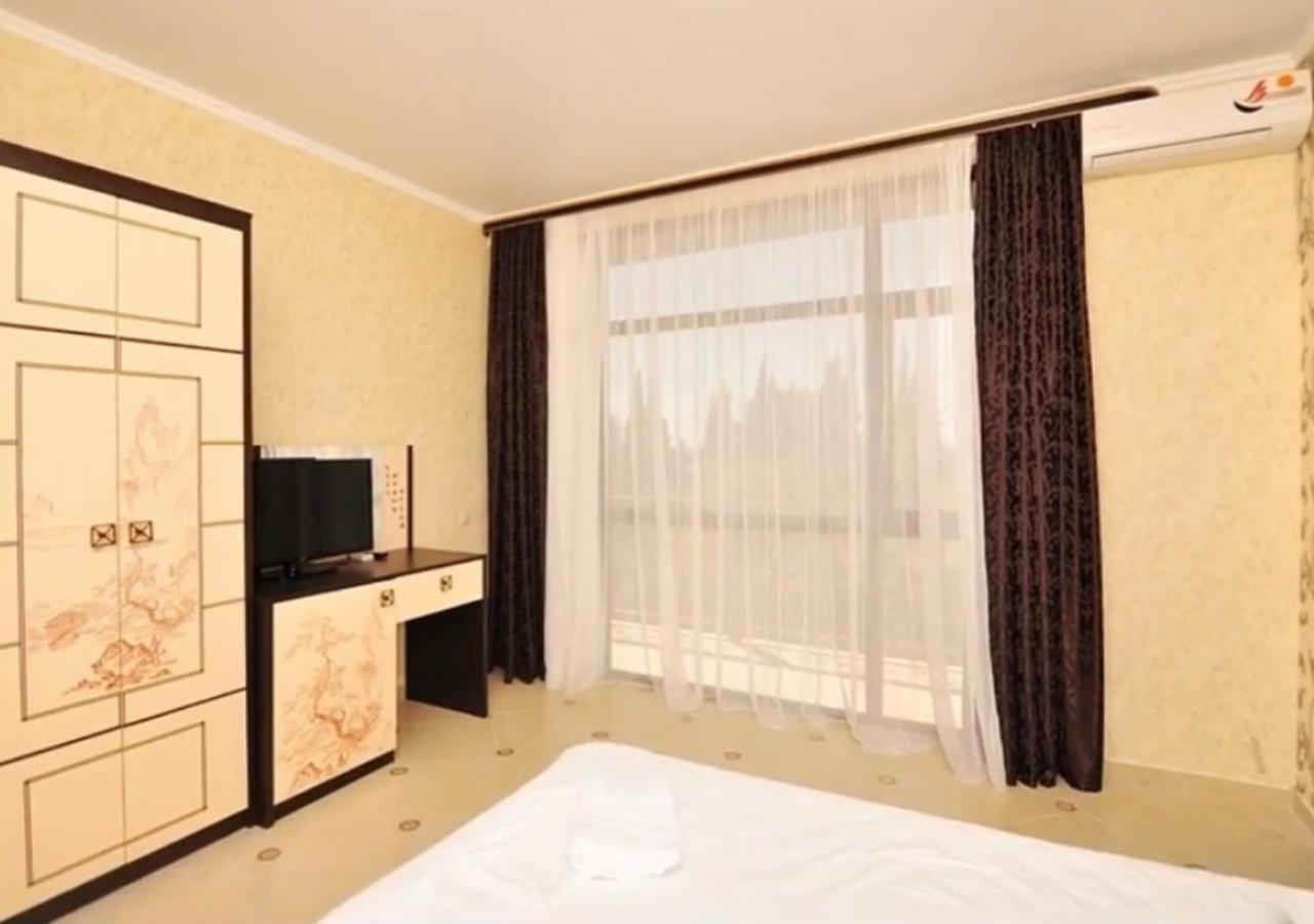 Коралл - Coral Sea Hotel 桑德雷什 外观 照片