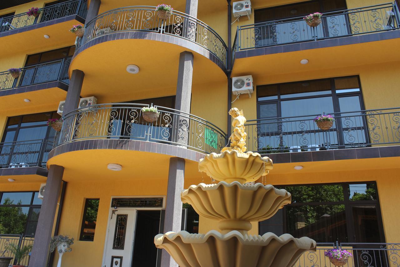 Коралл - Coral Sea Hotel 桑德雷什 外观 照片